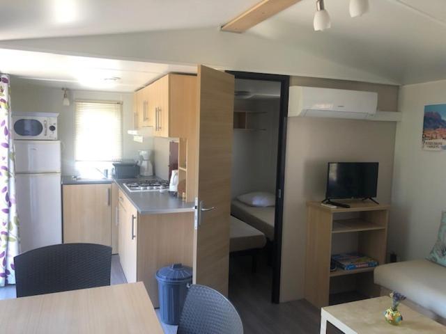 Camping De Parpaillon Roquebrune-sur Argens Kültér fotó