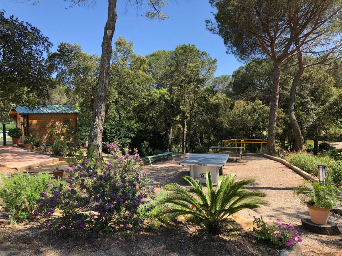 Camping De Parpaillon Roquebrune-sur Argens Kültér fotó
