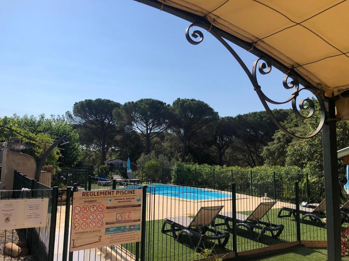 Camping De Parpaillon Roquebrune-sur Argens Kültér fotó